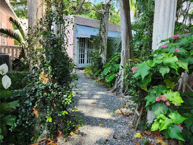 3940 Main Hwy, Miami FL 33133