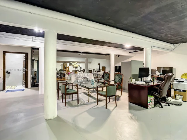 19870 SW 190th St, Miami FL 33187