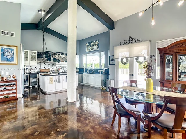 19870 SW 190th St, Miami FL 33187