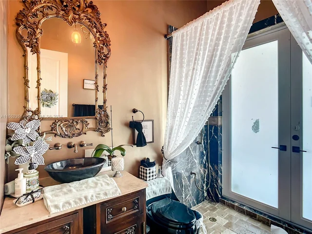 19870 SW 190th St, Miami FL 33187