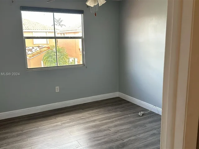 140 NW 86th Pl, Miami FL 33126