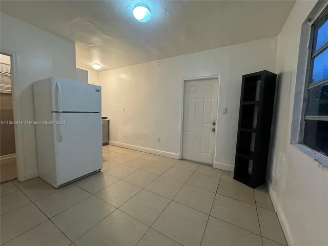 1030 NW 106th St, Miami FL 33150