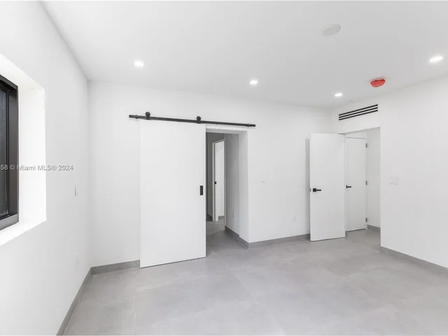 2453 SW 23rd St # 0, Miami FL 33145