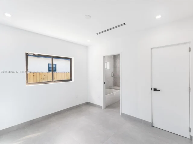 2453 SW 23rd St # 0, Miami FL 33145