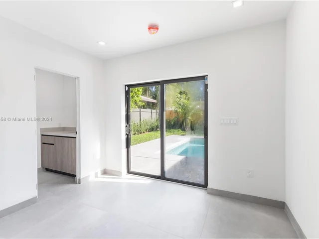 2453 SW 23rd St # 0, Miami FL 33145