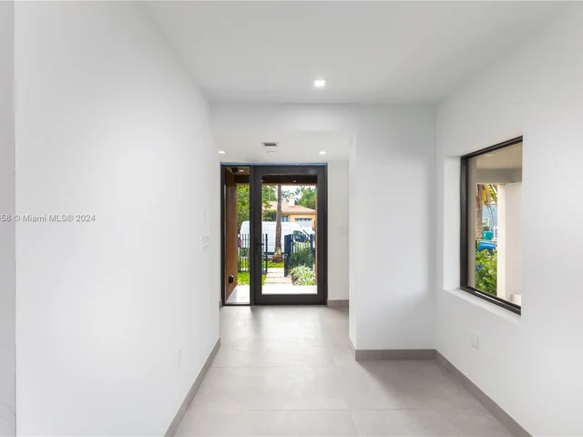 2453 SW 23rd St # 0, Miami FL 33145