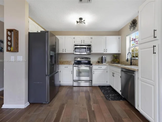 9496 Boca Gardens Pkwy # A, Boca Raton FL 33496