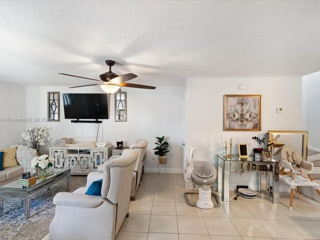 2295 Lena Ln # 2295, West Palm Beach FL 33415