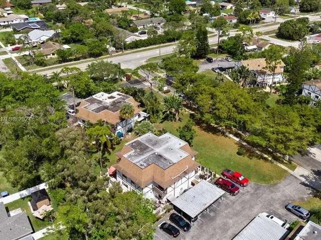 2295 Lena Ln # 2295, West Palm Beach FL 33415