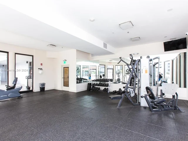 20515 E Country Club Dr # 2244, Aventura FL 33180