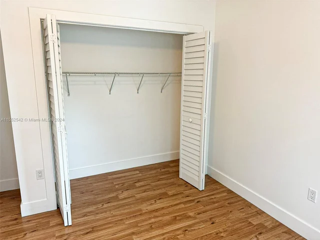 22850 SW 134th Ave # D, Miami FL 33170