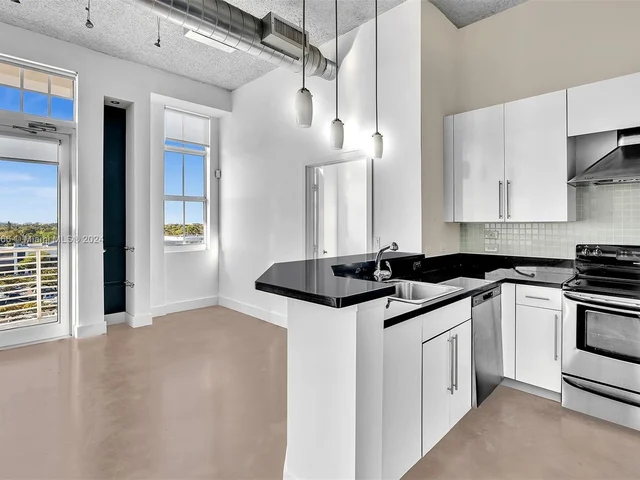 1789 NE Miami Gardens Dr # 505W, Miami FL 33179