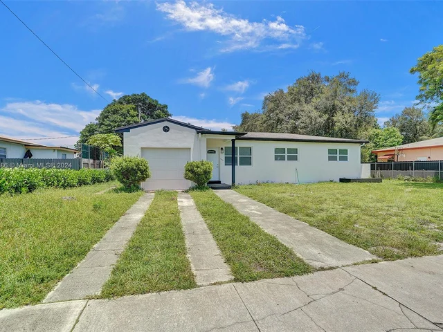 1041 NE 169th St, Miami FL 33162