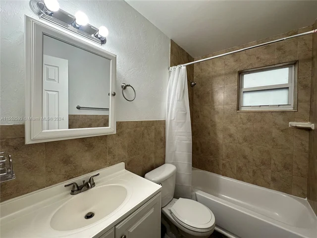 110 NE 19th Ave # 18, Deerfield Beach FL 33441