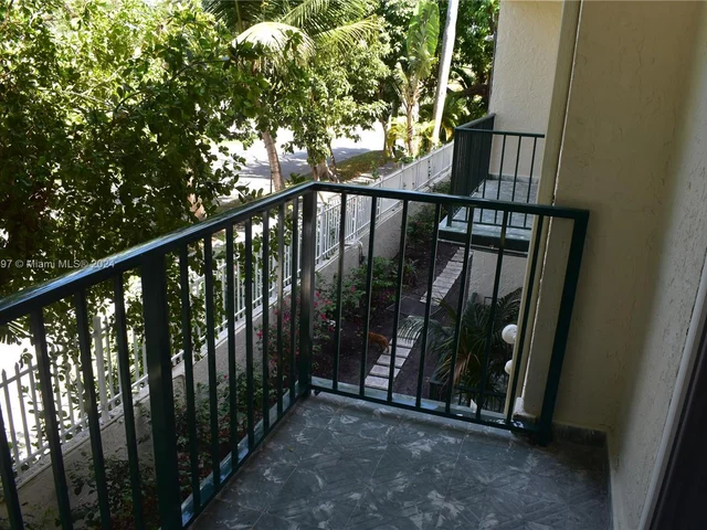 1777 MICHIGAN AV # 202, Miami Beach FL 33139