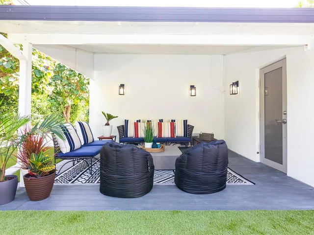 101 NW 47th St, Miami FL 33127