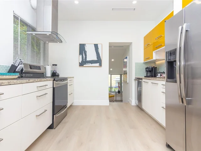 101 NW 47th St, Miami FL 33127