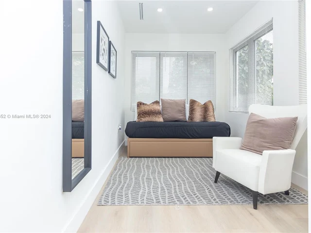 101 NW 47th St, Miami FL 33127