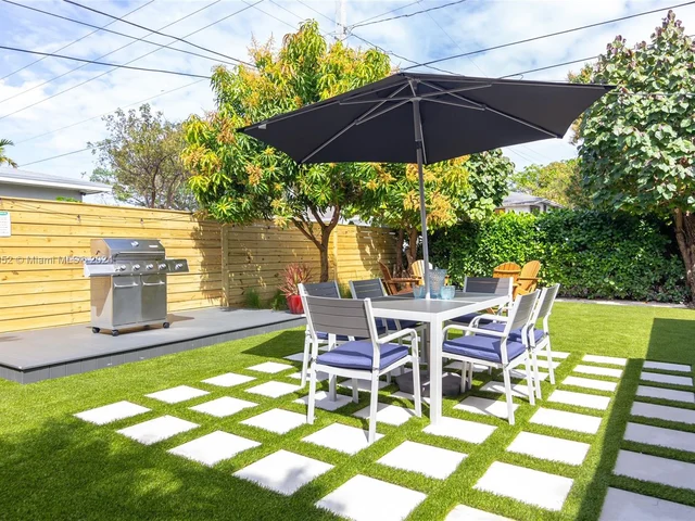 101 NW 47th St, Miami FL 33127