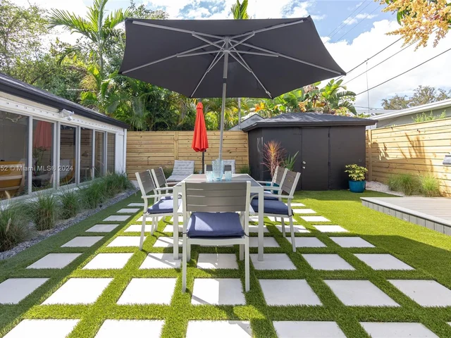 101 NW 47th St, Miami FL 33127