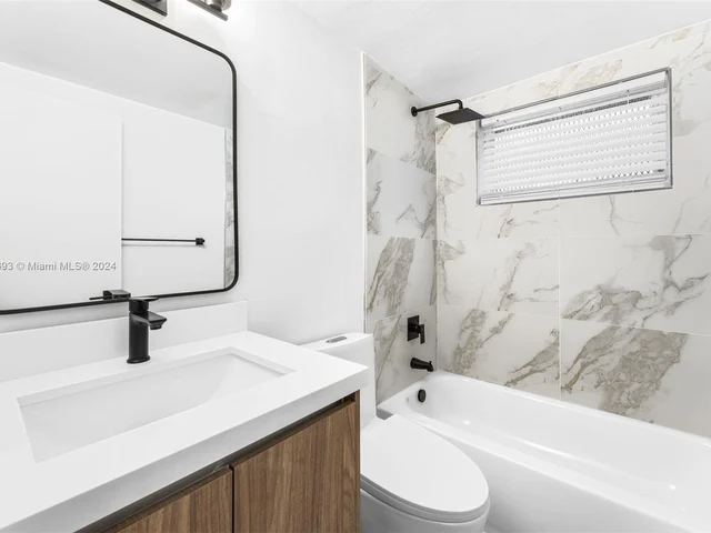 1035 9th St # 6, Miami Beach FL 33139