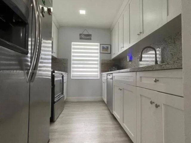 4905 SW 137th Ct, Miami FL 33175