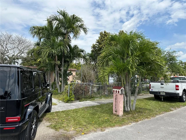 10025 SW 51st Ter, Miami FL 33165