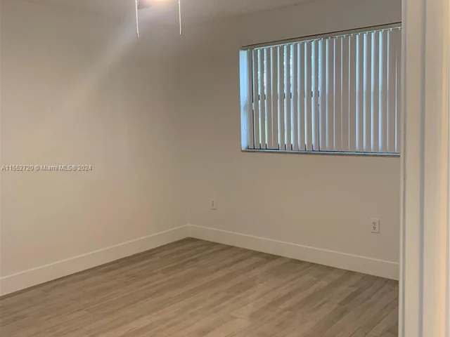 9858 Nob Hill Ln # 9858, Sunrise FL 33351