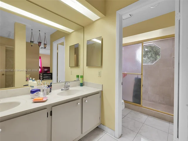 3710 NW 19th St, Coconut Creek FL 33066