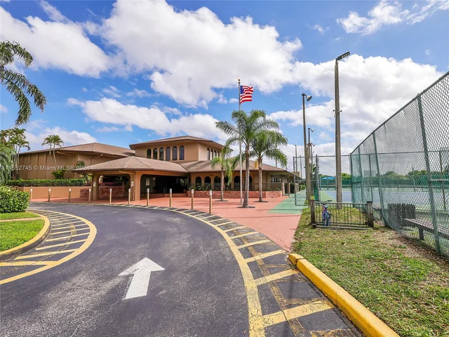 3710 NW 19th St, Coconut Creek FL 33066