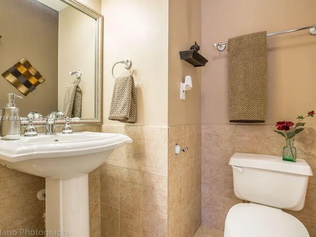 5289 NW 112th Way, Coral Springs FL 33076