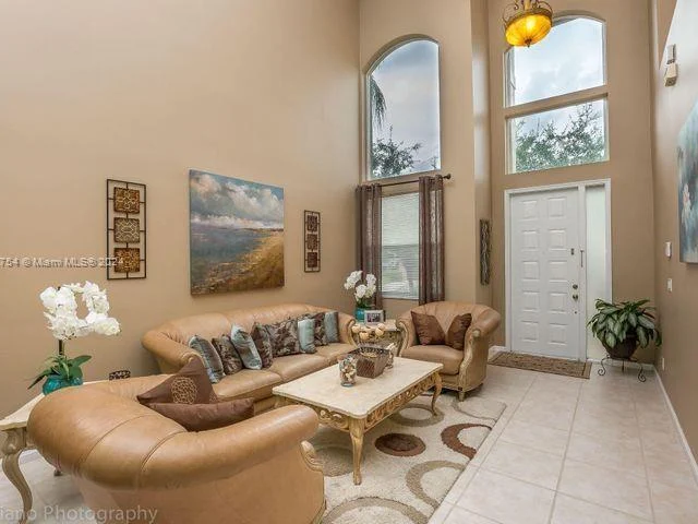 5289 NW 112th Way, Coral Springs FL 33076