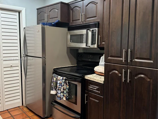 650 SW 28th Ter # 1, Fort Lauderdale FL 33312