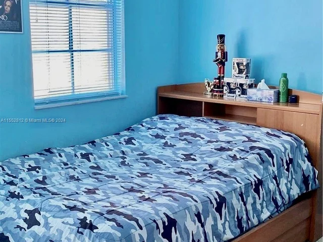 10709 SW 240th Ter, Homestead FL 33032