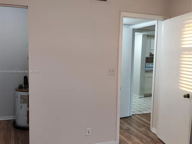 8180 Geneva Ct # 529, Doral FL 33166