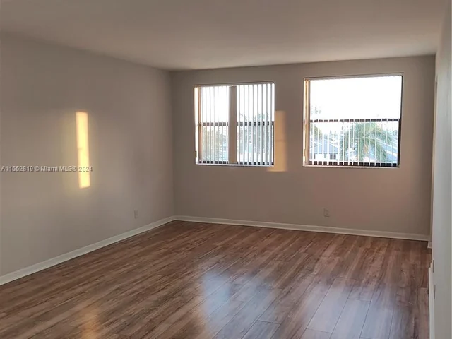 8180 Geneva Ct # 529, Doral FL 33166