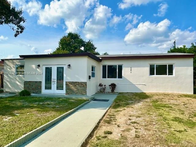 581 NW 184th Ter, Miami Gardens FL 33169