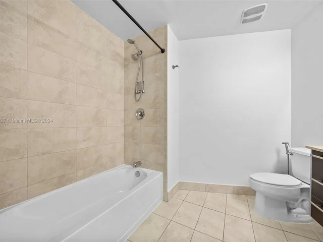 1900 N Bayshore Dr # 1918, Miami FL 33132