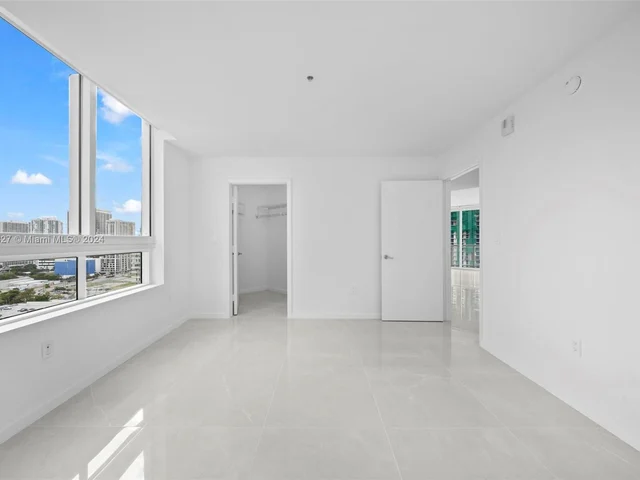 1900 N Bayshore Dr # 1918, Miami FL 33132