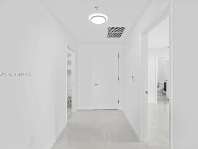 1900 N Bayshore Dr # 1918, Miami FL 33132