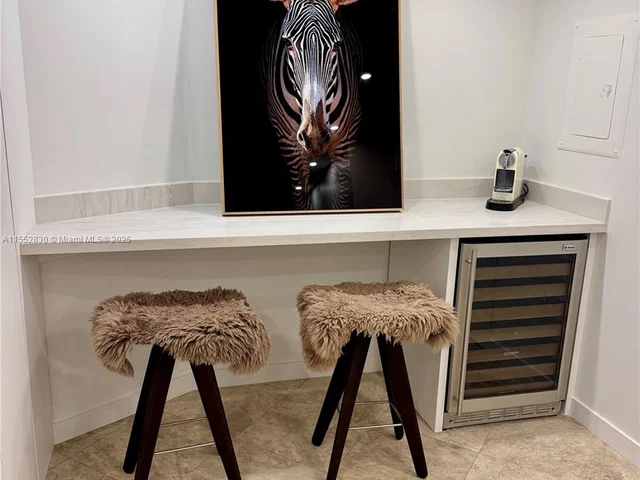 1111 Crandon Blvd # A404, Key Biscayne FL 33149