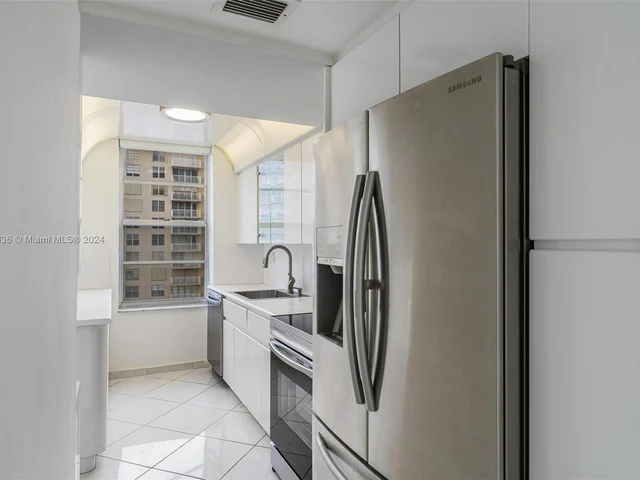 230 174th St # 1912, Sunny Isles Beach FL 33160
