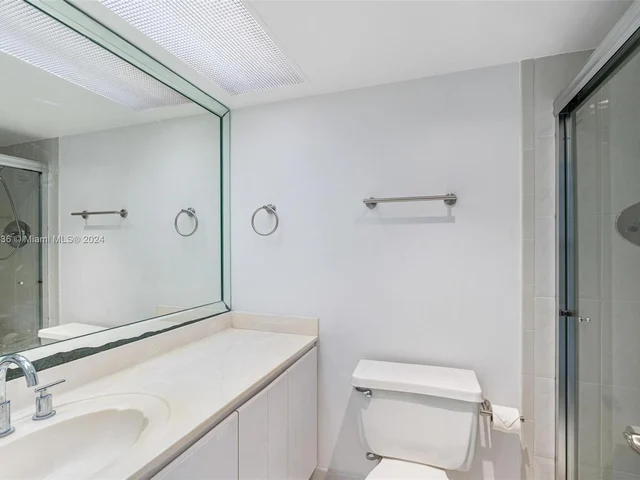 230 174th St # 1912, Sunny Isles Beach FL 33160