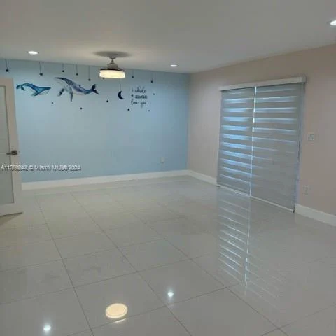 18230 NW 86th Ave, Hialeah FL 33015