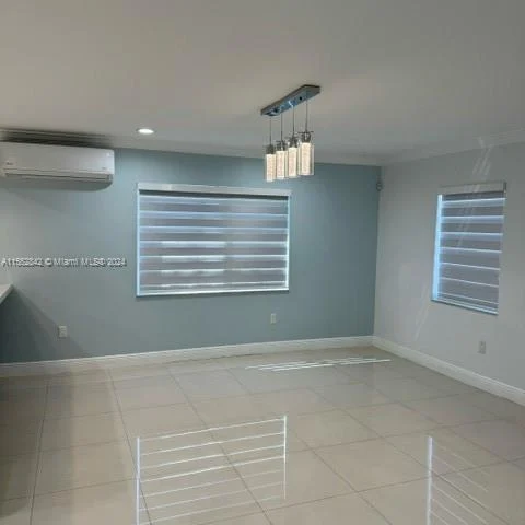 18230 NW 86th Ave, Hialeah FL 33015