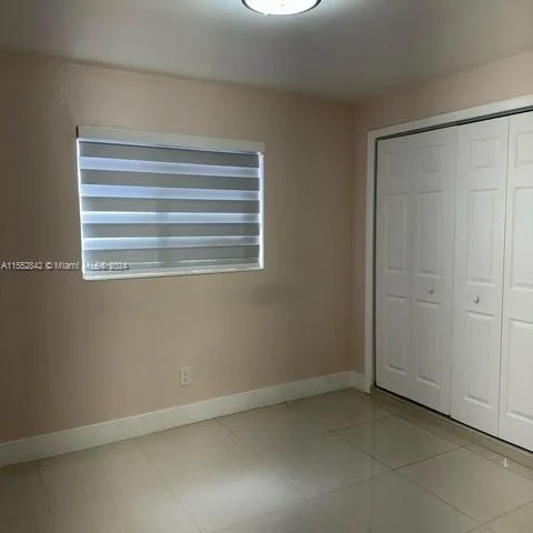 18230 NW 86th Ave, Hialeah FL 33015