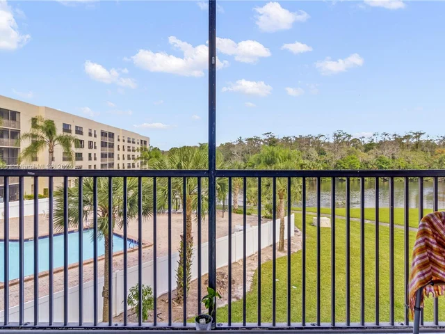 2900 NW 42nd Ave # A302, Coconut Creek FL 33066