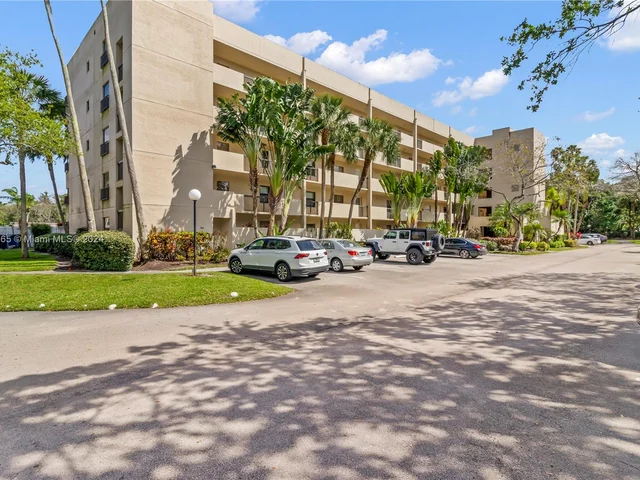 2900 NW 42nd Ave # A302, Coconut Creek FL 33066