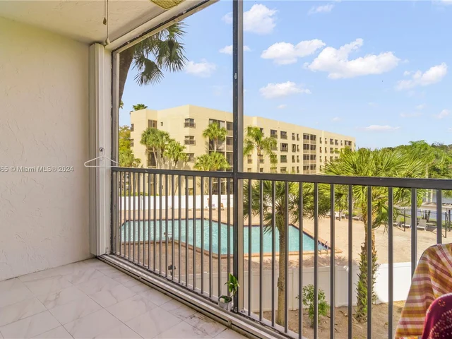 2900 NW 42nd Ave # A302, Coconut Creek FL 33066