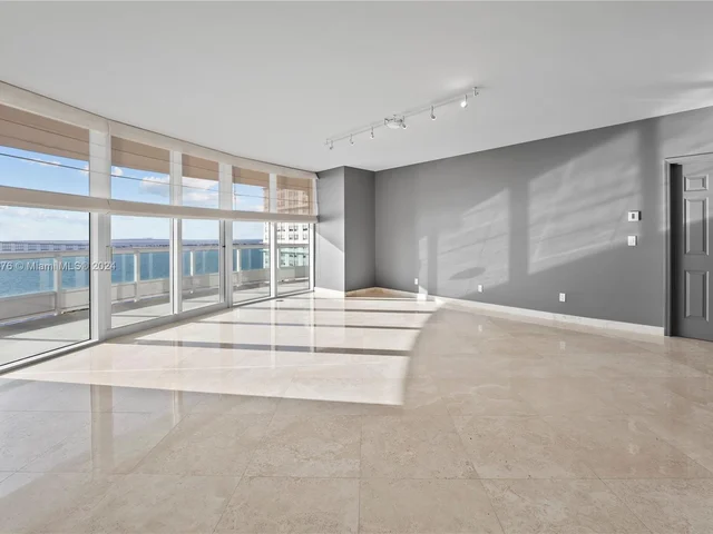 1643 Brickell Ave # 1002, Miami FL 33129